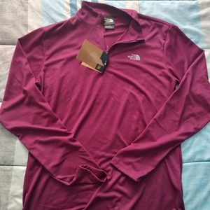 The North Face Men's Elevation 1/4 Zip Sweatshirt Small Boysenberry